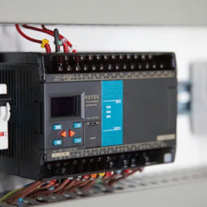 Controlador PLC compacto industrial IP67 — 8 E/S digitales + 4 analógicas, Modbus/TCP